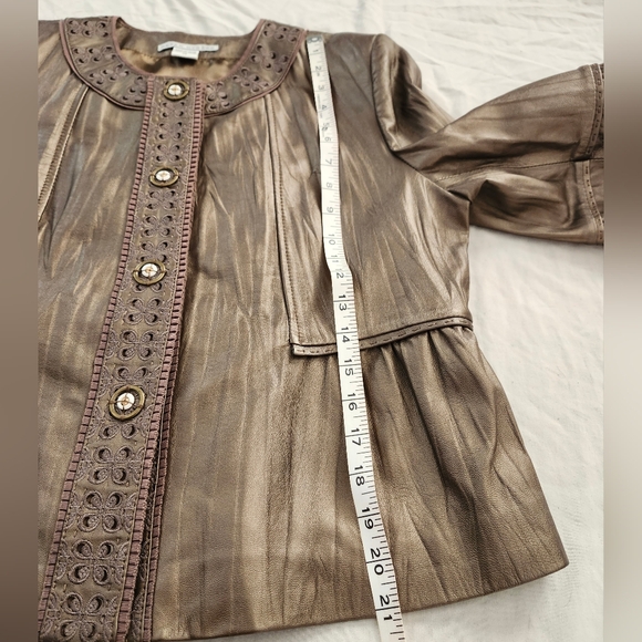 Peter Nygard Genuine Leather bell sleeves, Embroidered Women Jacket, Size 14 - Picture 13 of 13